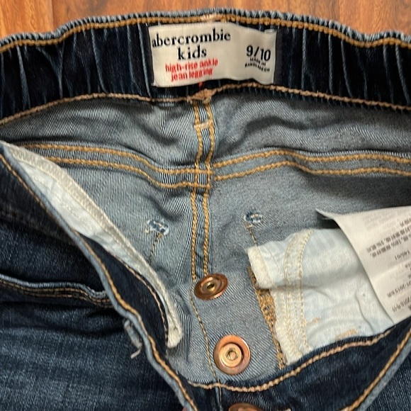 Abercrombie Kids High-Rise Ankle Jean Legging Destressed 4 Button Fly / Size 10 - Picture 3 of 4